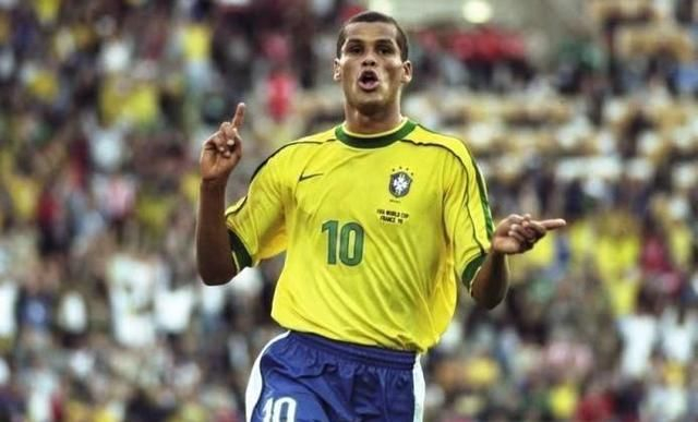 球队提供了 球队提供了