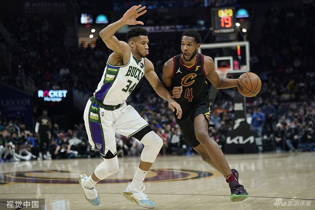 莱万的默契 莱万的默契